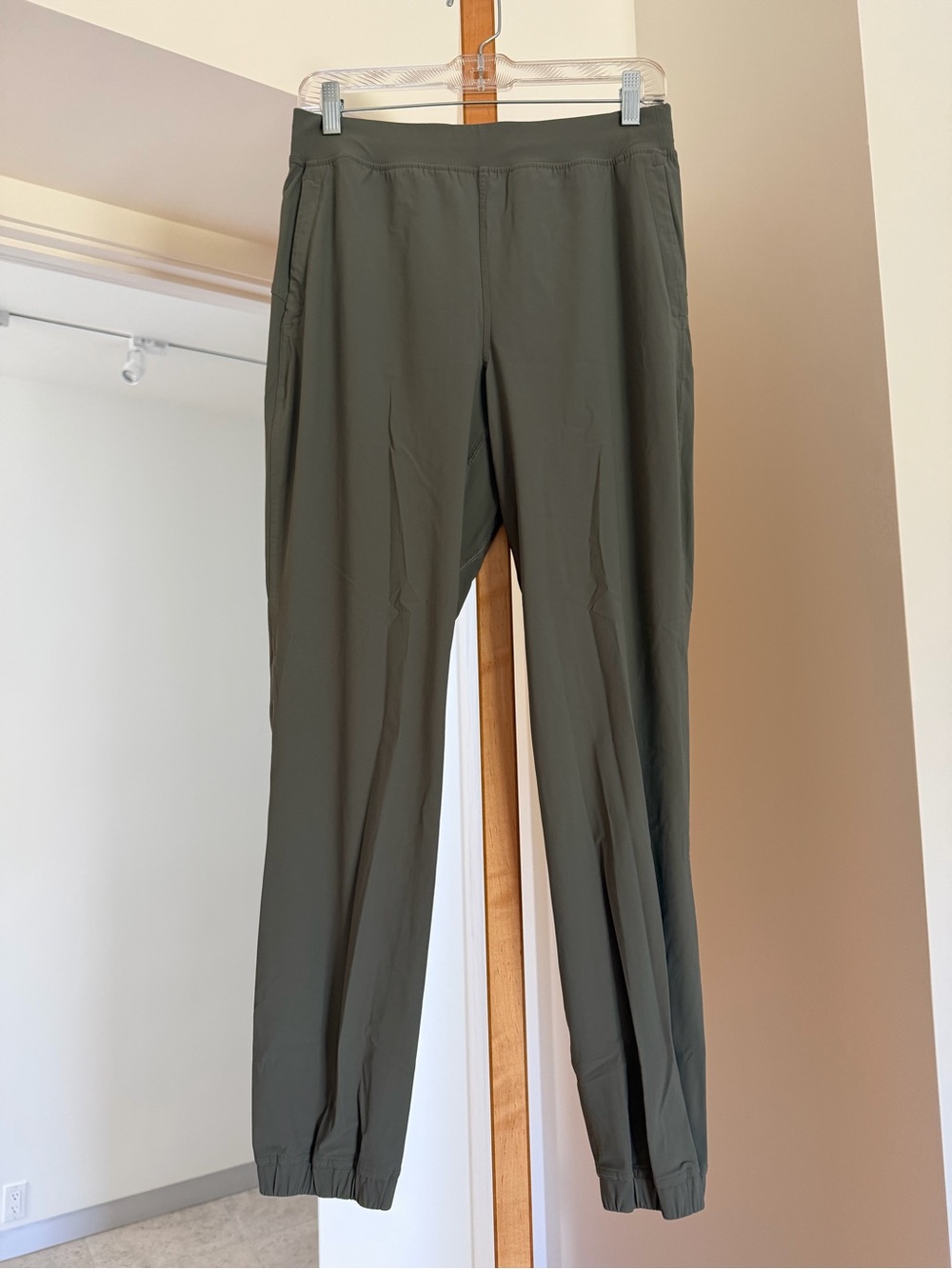 lululemon - adapted state jogger (grey sage)